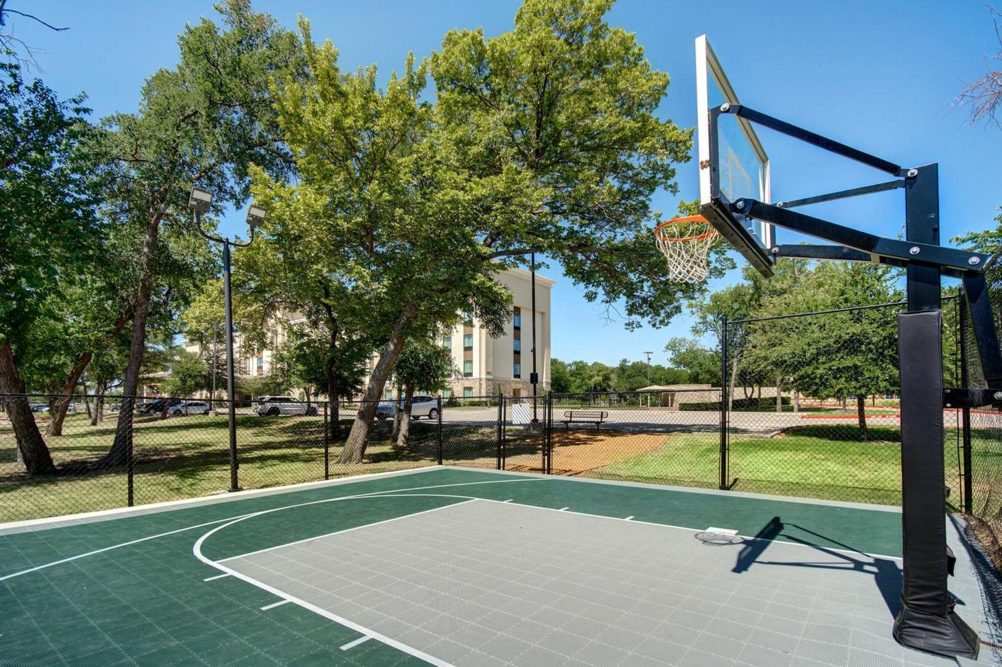 Hampton Inn & Suites Dallas/Plano-East Kültér fotó